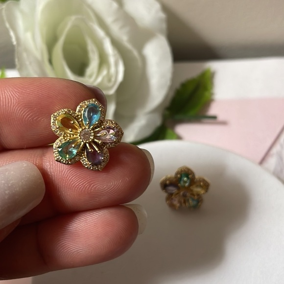 Saks of 5th Luxe Crystal Flower Stud Earrings - Picture 12 of 16